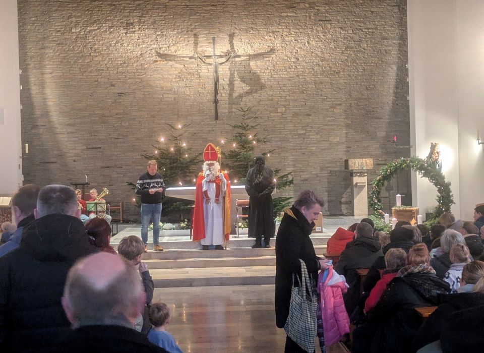 Image - Nikolaus und Ruprecht sorgen für vorweihnachtliche Stimmung in Rodde