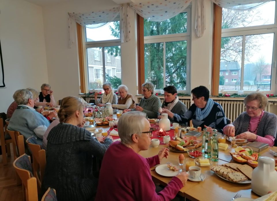Image - Adventfrühstück der kfd: 11. Dezember 2023